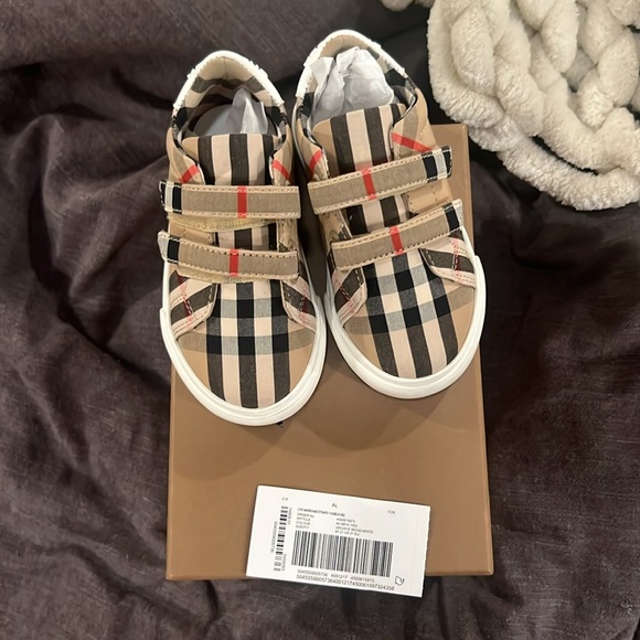 MARKHAM STRAPS TODDLER BURBERRY SHOE US/5 - Picture 2 of 4